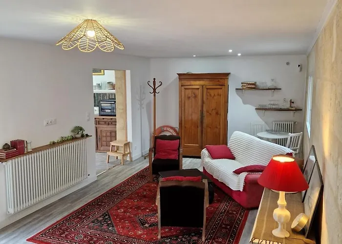 La Maison Des Vendangeurs Libourne